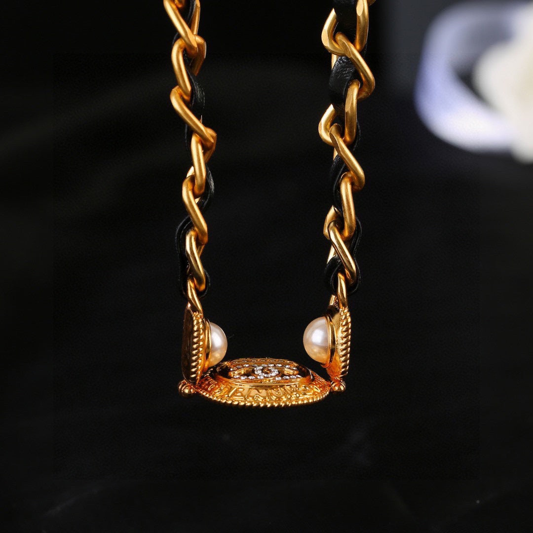 CHANEL 25S GOLD CHAIN BELT 610439