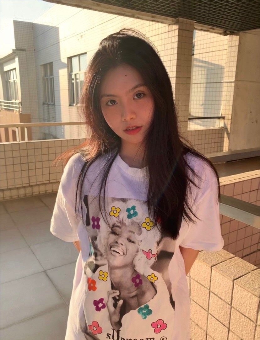 Supreme Naomi Portrait Floral Graphic T-Shirt