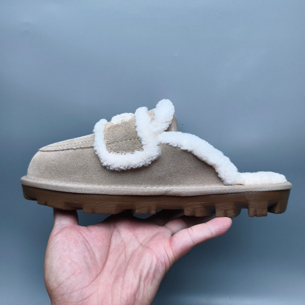 Sand Fluffy Big Logo Casual Slippers