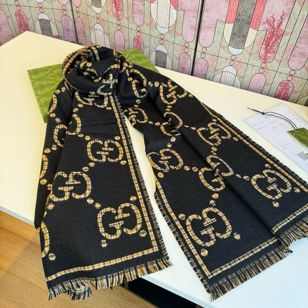 Gucci Fringed Motif Scarf